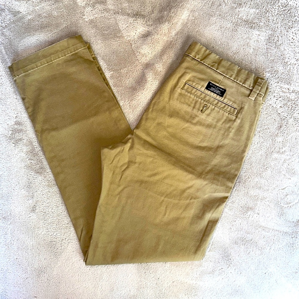 Banana republic tan pants 31X 32